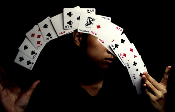 ما أصول لعبة الورق أو الكوتشينة؟ وإلام ترمز الملكات والملوك عليها؟ صورة رقم 23 ما أصول لعبة الورق أو الكوتشينة؟ وإلام ترمز الملكات والملوك عليها؟ صورة رقم 23