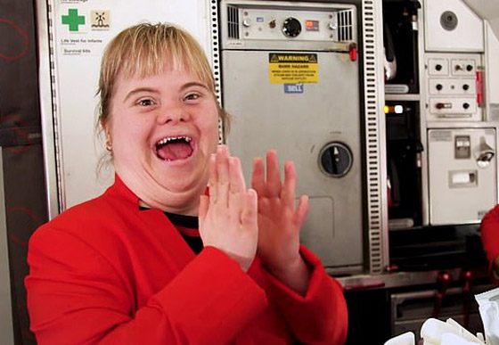 صورة رقم 6 - فييو مؤثر.. فتاة مصابة بمتلازمة داون تحقق حلمها وتصبح مضيفة طيران! صورة رقم 6 - فييو مؤثر.. فتاة مصابة بمتلازمة داون تحقق حلمها وتصبح مضيفة طيران!