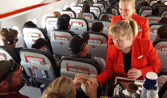 صورة رقم 15 - فييو مؤثر.. فتاة مصابة بمتلازمة داون تحقق حلمها وتصبح مضيفة طيران! صورة رقم 15 - فييو مؤثر.. فتاة مصابة بمتلازمة داون تحقق حلمها وتصبح مضيفة طيران!