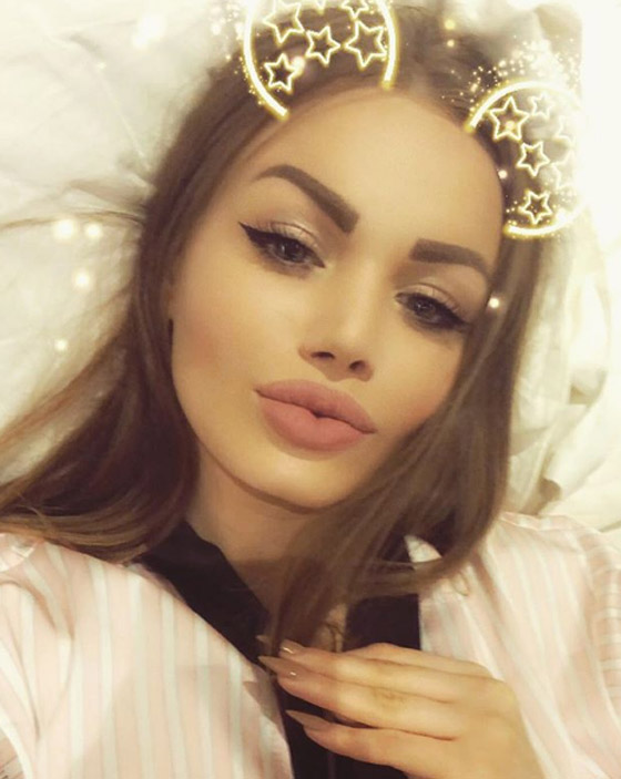 نجمة إنستغرام روسية تغطي سيارتها بمليوني بلورة كريستال! صور صورة رقم 14