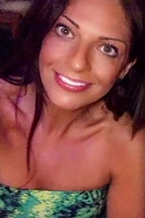 اعتقال امرأة إدّعت أنّها مريضة بالسرطان وجمعت تبرعات 59 ألف دولار صورة رقم 5 اعتقال امرأة إدّعت أنّها مريضة بالسرطان وجمعت تبرعات 59 ألف دولار صورة رقم 5