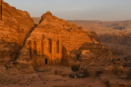 من الأردن إلى إيطاليا والمالديف.. إليكم أجمل 10 وجهات حول العالم صورة رقم 5