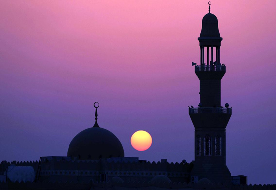 السعودية والإمارات وعدة دول عربية تتحرى رمضان الليلة صورة رقم 15 السعودية والإمارات وعدة دول عربية تتحرى رمضان الليلة صورة رقم 15