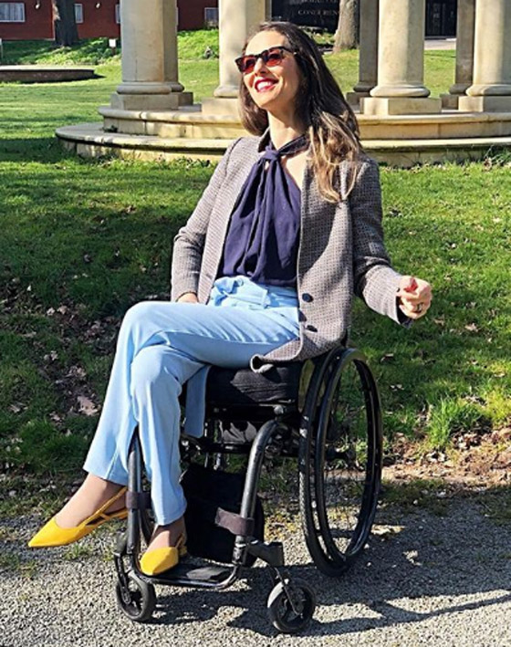 صورة رقم 17 - برازيلية مقعدة تتحدى إعاقتها وتطلق أول علامة تجارية لصاحبات الهمم صورة رقم 17 - برازيلية مقعدة تتحدى إعاقتها وتطلق أول علامة تجارية لصاحبات الهمم