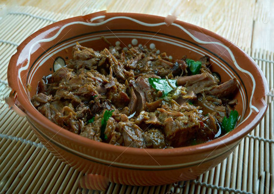 بالصور: إليكم 10 من أغرب أنواع الطعام والأطباق المقززة حول العالم صورة رقم 5 بالصور: إليكم 10 من أغرب أنواع الطعام والأطباق المقززة حول العالم صورة رقم 5