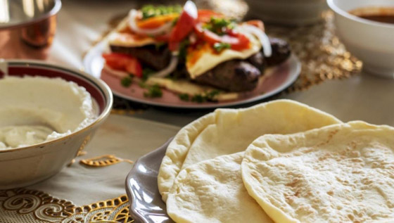 ما هي الأطعمة التي تمنع الجوع والعطش في شهر رمضان؟ صورة رقم 1