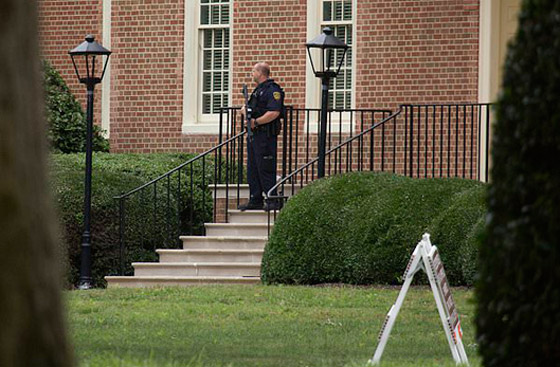 مجزرة في فرجينيا الأمريكية: مقتل 12 شخصا وإصابة 6 في إطلاق نار صورة رقم 30