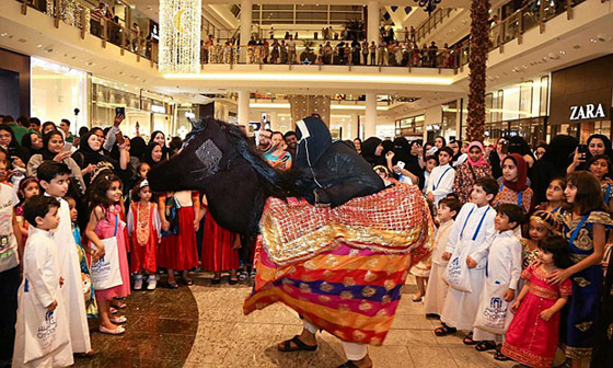 فرحة وعادات وطقوس متنوعة ومختلفة في احتفالات عيد الفطر حول العالم صورة رقم 7