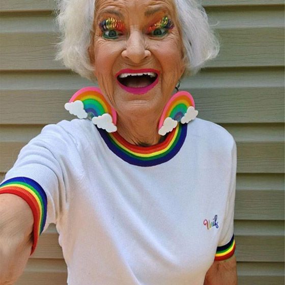 قصة أكبر ناشطة على مواقع التواصل الاجتماعي.. عمرها 90 عاماً صورة رقم 15