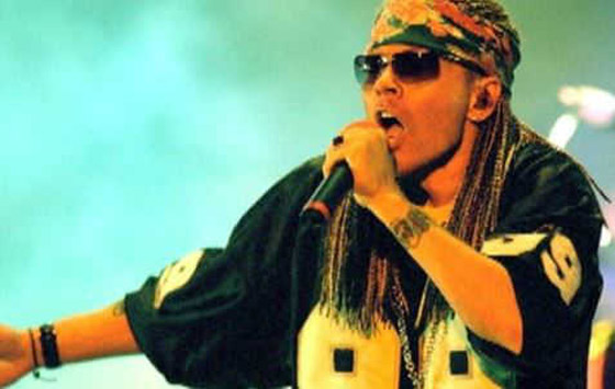 تعرفوا إلى مشاهير وأغنياء كانوا من المشردين صورة رقم 8 تعرفوا إلى مشاهير وأغنياء كانوا من المشردين صورة رقم 8