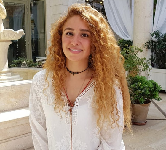 تعرفوا على أول عربية لبنانية تسلقت جبل إيفرست أعلى قمة في العالم صورة رقم 4 تعرفوا على أول عربية لبنانية تسلقت جبل إيفرست أعلى قمة في العالم صورة رقم 4