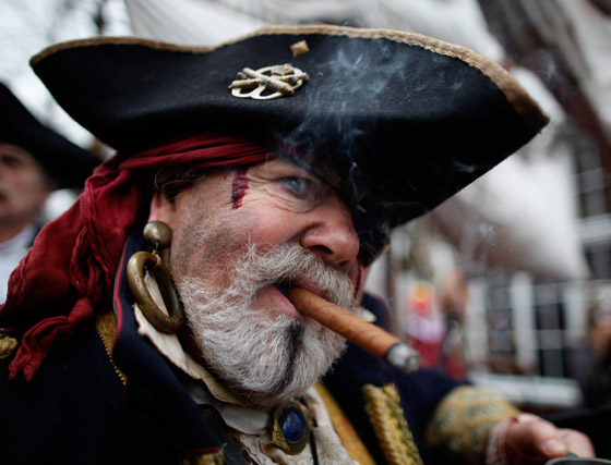 لماذا ارتدى القراصنة عصابة العين؟ تعرفوا على السبب الحقيقي.. صورة رقم 2