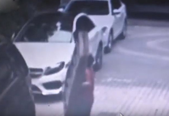 أم صينية ترمي طفلها من الطابق الثالث بعد ولادته مباشرة! والسبب؟ صورة رقم 9 أم صينية ترمي طفلها من الطابق الثالث بعد ولادته مباشرة! والسبب؟ صورة رقم 9