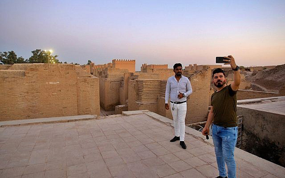فرحة عارمة في العراق بعد تتويج مدينة بابل ايقونة التراث العالمي صورة رقم 24 فرحة عارمة في العراق بعد تتويج مدينة بابل ايقونة التراث العالمي صورة رقم 24