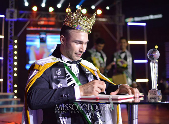 بالصور: عارض أزياء بلغاري يفوز بلقب رجل العالم 2019 صورة رقم 4