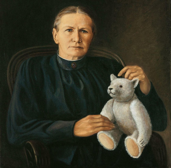 صورة رقم 6 - امرأة حُرمت من طفولتها بسبب المرض فأسعدت أطفال العام أجمع! صورة رقم 6 - امرأة حُرمت من طفولتها بسبب المرض فأسعدت أطفال العام أجمع!