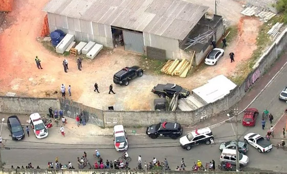 البرازيل: عصابة تسرق سبائك ذهب بقيمة 30 مليون دولار من مطار شحن صورة رقم 12 البرازيل: عصابة تسرق سبائك ذهب بقيمة 30 مليون دولار من مطار شحن صورة رقم 12