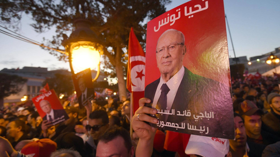 مسيرة الرئيس التونسي الراحل مسيرة الرئيس التونسي الراحل