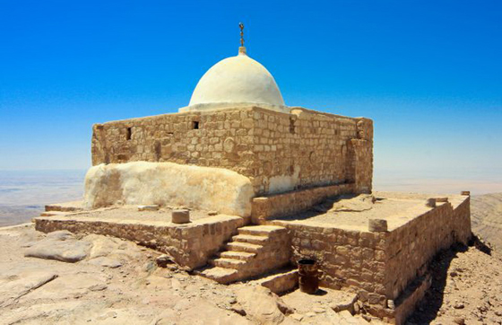 الأردن يرفض طلب إسرائيل للسماح للسياح الإسرائيليين بدخول مقام النبي هارون صورة رقم 5 الأردن يرفض طلب إسرائيل للسماح للسياح الإسرائيليين بدخول مقام النبي هارون صورة رقم 5
