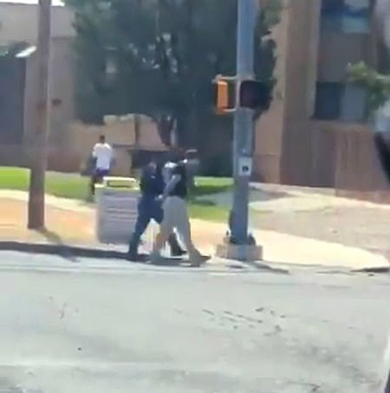 20 قتيلا و26 جريحا في حادث إطلاق نار عشوائي في تكساس الأمريكية صورة رقم 8 20 قتيلا و26 جريحا في حادث إطلاق نار عشوائي في تكساس الأمريكية صورة رقم 8