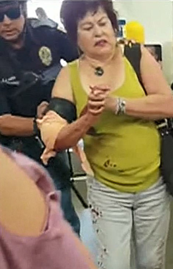 20 قتيلا و26 جريحا في حادث إطلاق نار عشوائي في تكساس الأمريكية صورة رقم 17 20 قتيلا و26 جريحا في حادث إطلاق نار عشوائي في تكساس الأمريكية صورة رقم 17