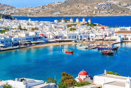 أفضل الأماكن المميزة حول العالم للتمتع بالسفر وقضاء إجازة في هذا الشهر صورة رقم 2
