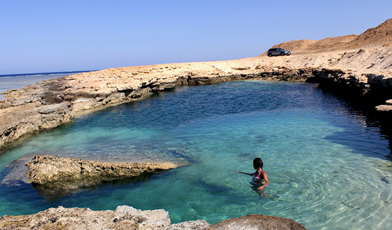 شاطئ النيزك في مصر.. جنة سرية تجذب محبي السفر من حول العالم صورة رقم 9