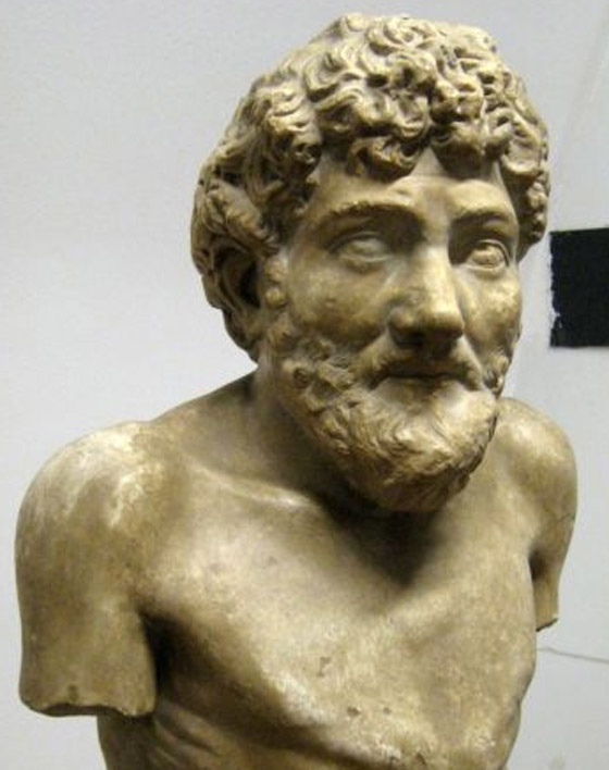 16 طريقة غريبة وتراجيدية تسببت بموت شخصيات إغريقية بارزة صورة رقم 8