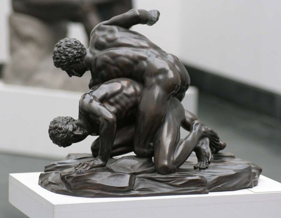 16 طريقة غريبة وتراجيدية تسببت بموت شخصيات إغريقية بارزة صورة رقم 26