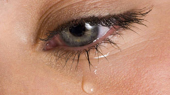 لكل دمعة أسرارها.. إليك حقائق لا تعرفها عن الدموع صورة رقم 7 لكل دمعة أسرارها.. إليك حقائق لا تعرفها عن الدموع صورة رقم 7