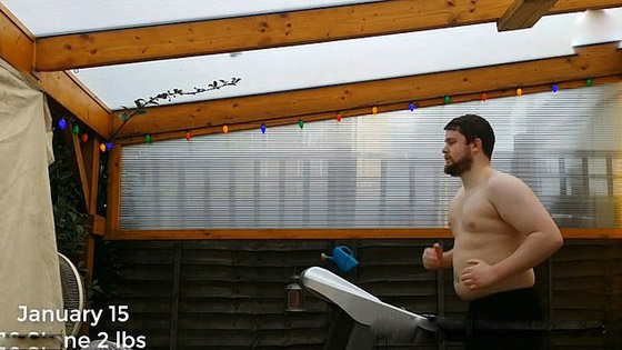 بالفيديو: رجل يكشف عن سر فقدانه 27 كيلوغراما خلال 8 أشهر فقط! صورة رقم 1 بالفيديو: رجل يكشف عن سر فقدانه 27 كيلوغراما خلال 8 أشهر فقط! صورة رقم 1