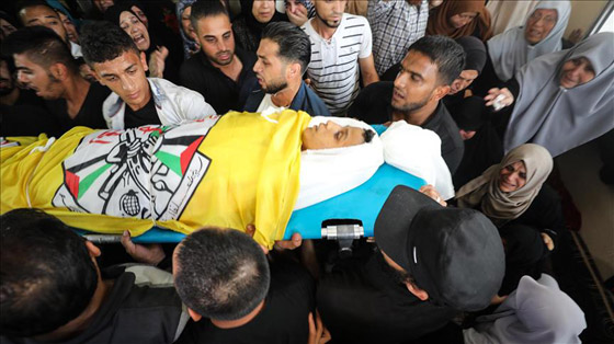 تحقيق يُظهر لحظة قنص الطفل الفلسطيني عثمان حلس على حدود غزة صورة رقم 12 تحقيق يُظهر لحظة قنص الطفل الفلسطيني عثمان حلس على حدود غزة صورة رقم 12