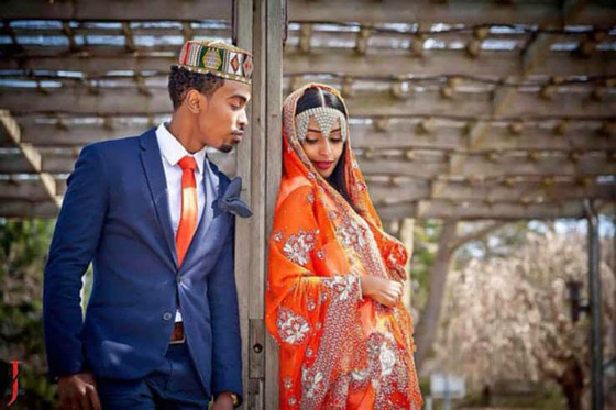  مهرها 40 بقرة مع حلق رأسها بالكامل.. أغرب عادات الزواج في إفريقيا صورة رقم 2