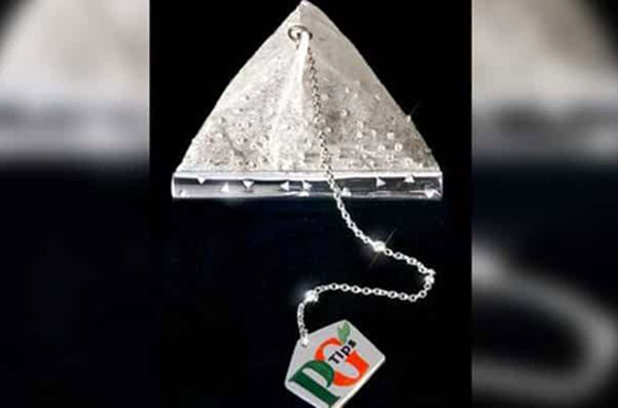 رقم هاتف، ورق وشاي.. 8 أشياء عادية بيعت بملايين الدولارات! صورة رقم 4