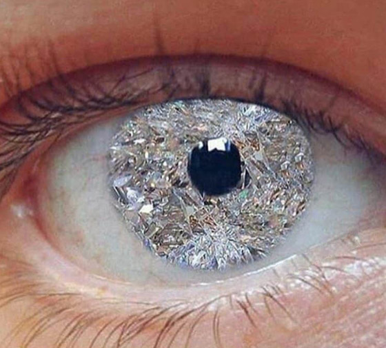 رقم هاتف، ورق وشاي.. 8 أشياء عادية بيعت بملايين الدولارات! صورة رقم 6