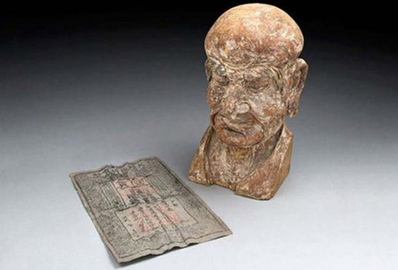 أغرب الأشياء التي عُثر عليها داخل تماثيل أثرية عمرها مئات السنين صورة رقم 1 أغرب الأشياء التي عُثر عليها داخل تماثيل أثرية عمرها مئات السنين صورة رقم 1