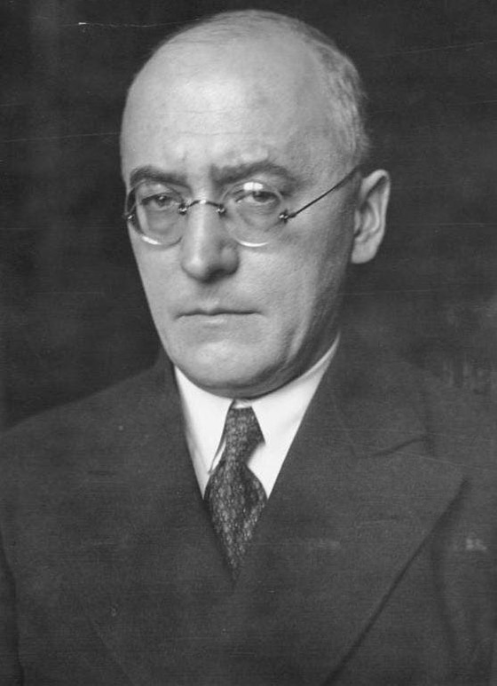 سنة 1932 صوّت الألمان ضد هتلر.. فبات مستشارهم في العام التالي! صورة رقم 2 سنة 1932 صوّت الألمان ضد هتلر.. فبات مستشارهم في العام التالي! صورة رقم 2