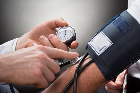 بُشرى لكبار السن أصحاب الـ50+.. نصائح للتغلب على 14 مرضا مزمنا صورة رقم 1