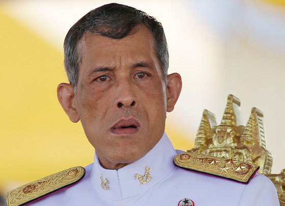 ملك تايلاند يُجرّد زوجته من كل ألقابها بسبب عدم الولاء! صورة رقم 9 ملك تايلاند يُجرّد زوجته من كل ألقابها بسبب عدم الولاء! صورة رقم 9