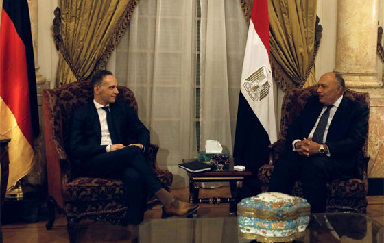 بالصور: وزير الخارجية الألماني يُعيد لمصر أول أطلس إسلامي صورة رقم 2 بالصور: وزير الخارجية الألماني يُعيد لمصر أول أطلس إسلامي صورة رقم 2