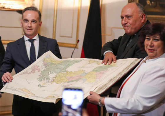 بالصور: وزير الخارجية الألماني يُعيد لمصر أول أطلس إسلامي صورة رقم 3 بالصور: وزير الخارجية الألماني يُعيد لمصر أول أطلس إسلامي صورة رقم 3