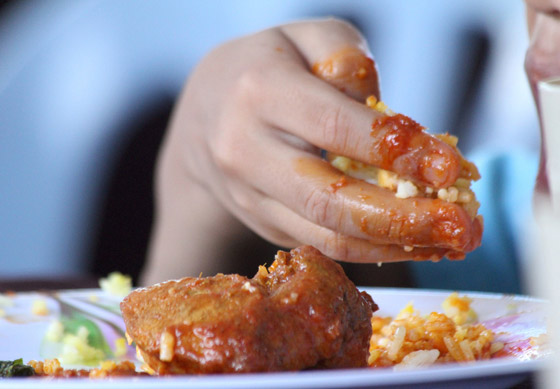 لا شوكة ولا سكينة.. إليكم فوائد مذهلة لتناول الطعام بالأيدي! صورة رقم 9 لا شوكة ولا سكينة.. إليكم فوائد مذهلة لتناول الطعام بالأيدي! صورة رقم 9