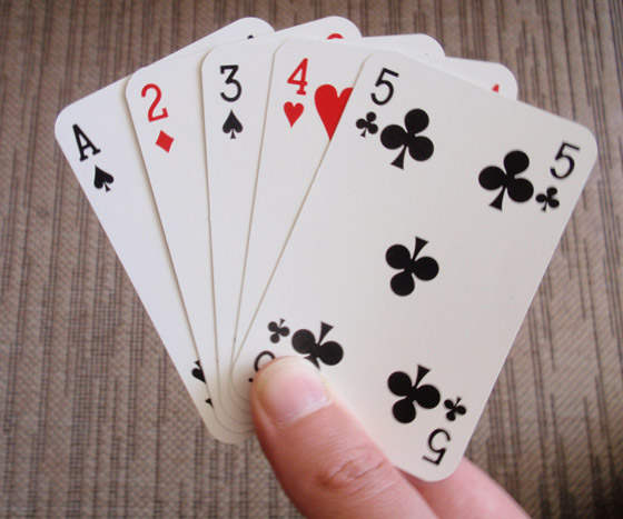 ما أصول لعبة الورق أو الكوتشينة؟ وإلام ترمز الملكات والملوك عليها؟ صورة رقم 11 ما أصول لعبة الورق أو الكوتشينة؟ وإلام ترمز الملكات والملوك عليها؟ صورة رقم 11