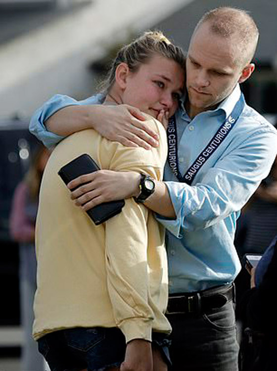مقتل وإصابة طلاب في حادث إطلاق نار بمدرسة ثانوية في كاليفورنيا! صورة رقم 34 مقتل وإصابة طلاب في حادث إطلاق نار بمدرسة ثانوية في كاليفورنيا! صورة رقم 34