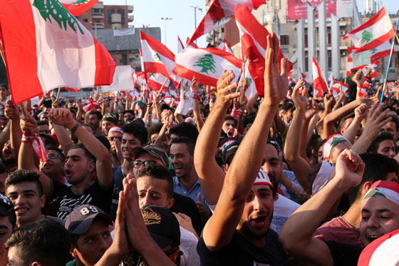 في اليوم الـ45 للاحتجاجات.. التظاهرات مستمرة في لبنان صورة رقم 2