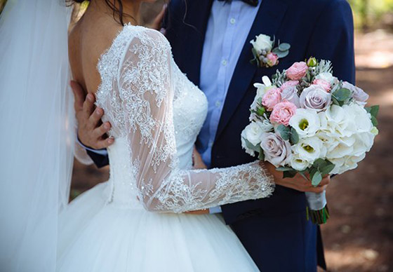 تعرفوا على تاريخ أبرز عادات وتقاليد مراسم الزفاف.. فكيف بدأت؟ صورة رقم 4