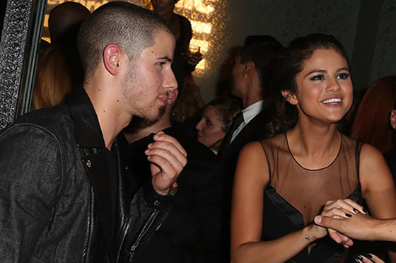 صورة رقم 8 - من هوليوود للقاهرة.. مشاهير لن تصدق وجود علاقة عاطفية قديمة بينهم صورة رقم 8 - من هوليوود للقاهرة.. مشاهير لن تصدق وجود علاقة عاطفية قديمة بينهم