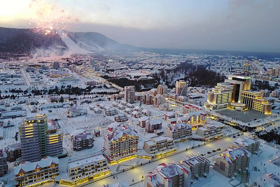 زعيم كوريا الشمالية يفتتح (المدينة الاشتراكية الفاضلة) الجديدة صورة رقم 4 زعيم كوريا الشمالية يفتتح (المدينة الاشتراكية الفاضلة) الجديدة صورة رقم 4