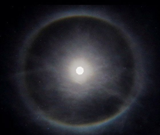 بالصور: ما سر ظاهرة (هالة القمر) النادرة والغامضة؟ صورة رقم 5