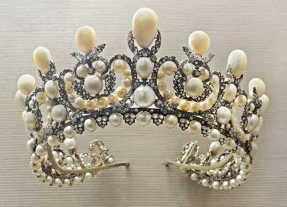 الأحجار الكريمة الثمينة.. أنواع متعددة وفوائد صحية مذهلة! صورة رقم 2 الأحجار الكريمة الثمينة.. أنواع متعددة وفوائد صحية مذهلة! صورة رقم 2